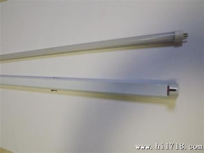 深圳廠家直銷熱銷產品 14wt5日光燈 1.2m帶支架分開 18w led燈管圖片 高清圖 細節(jié)圖 余萍